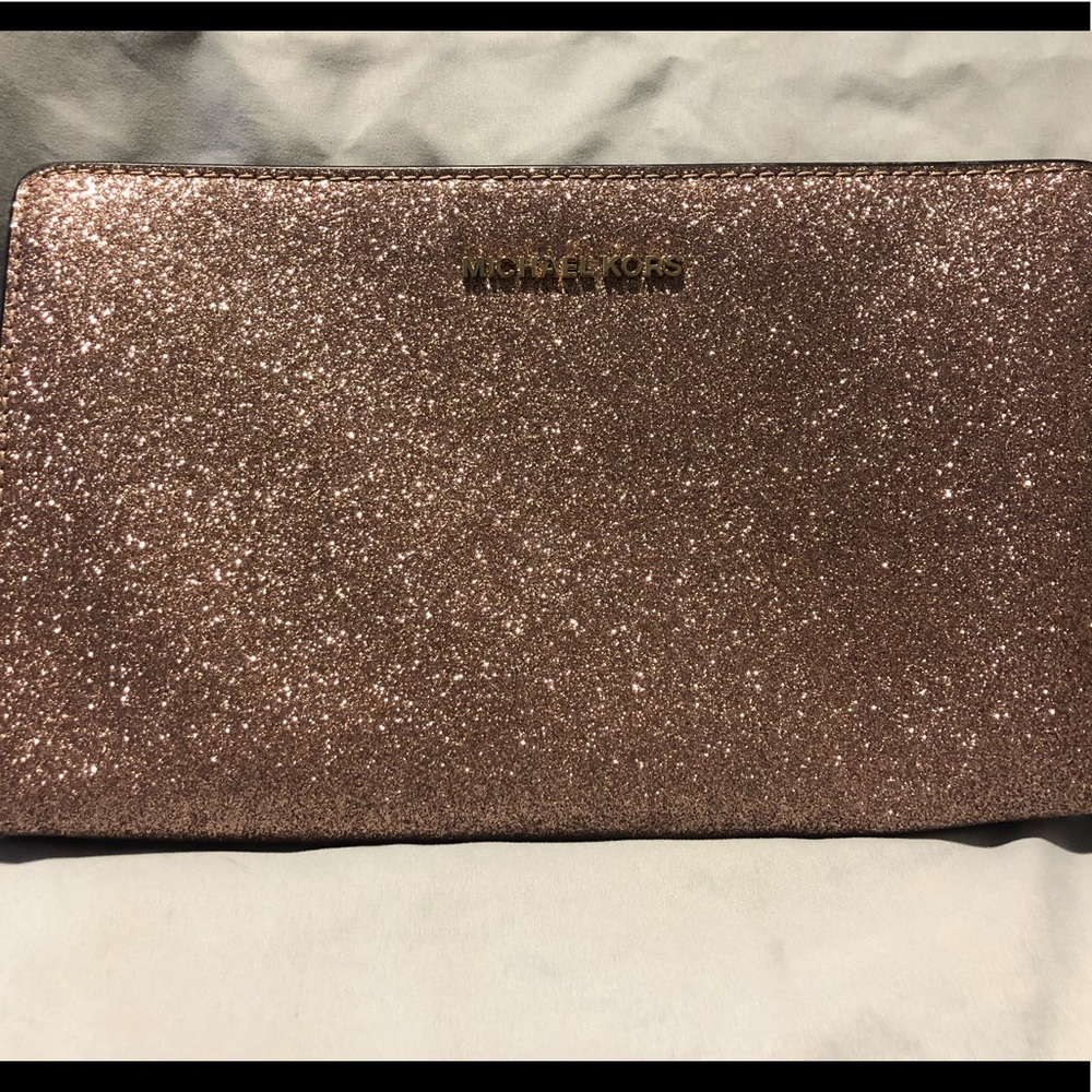 Michael Kors Slim Crossbody